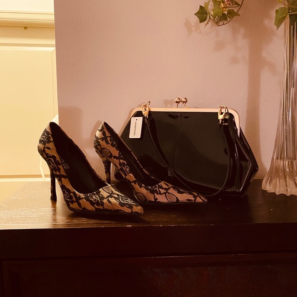 High Heel Lace Shoes - Picture 7 of 7